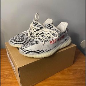 Yeezy boost 350 zebra